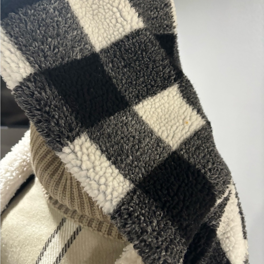 Short coat - Picture 5 of 8